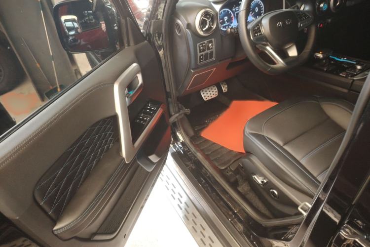 Used BAIC Off-Road BJ40 2024 2.0T Urban Hunter Honor Edition Interior 1