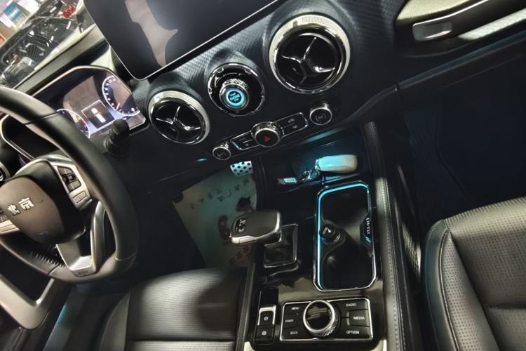 Used BAIC Off-Road BJ40 2024 2.0T Urban Hunter Honor Edition Interior 2