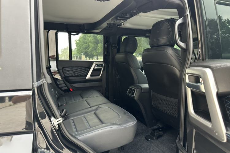 Used BAIC Off-Road BJ40 2024 2.0T Urban Hunter Honor Edition Interior 3
