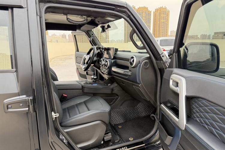 Used BAIC Off-Road BJ40 2024 2.0D Blade Hero Glory Edition Interior 4
