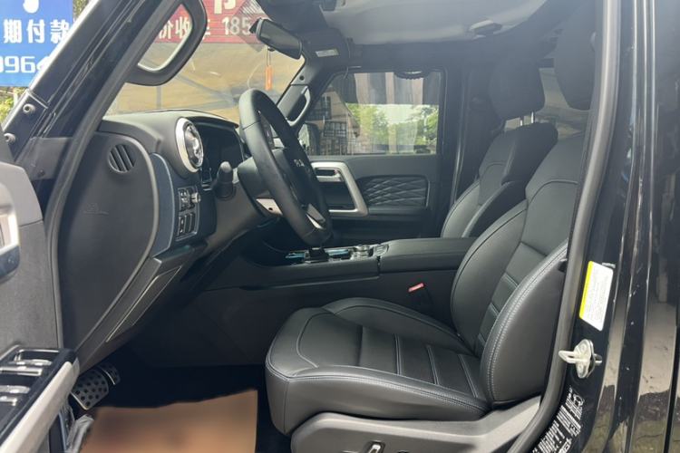 Used BAIC Off-Road BJ40 2024 2.0T Urban Hunter Honor Edition Interior 4
