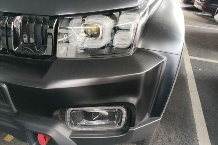 Used BAIC Off-Road BJ40 2024 2.0D Blade Hero Glory Edition Left Front Headlight