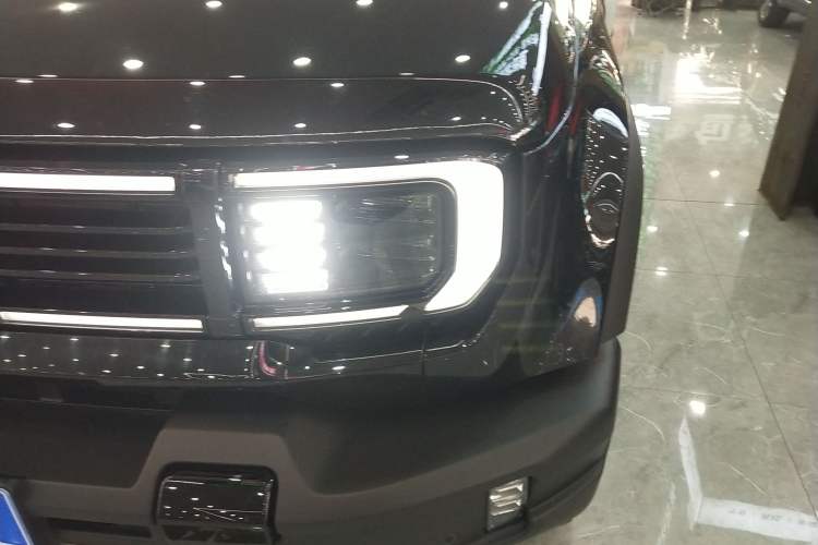 Used BAIC Off-Road BJ40 2024 2.0T All-New Urban Hunter Edition Ultimate Version Left Front Headlight