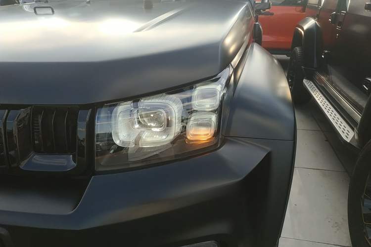 Used BAIC Off-Road BJ40 2024 2.0D Blade Hero Glory Edition Left Front Headlight