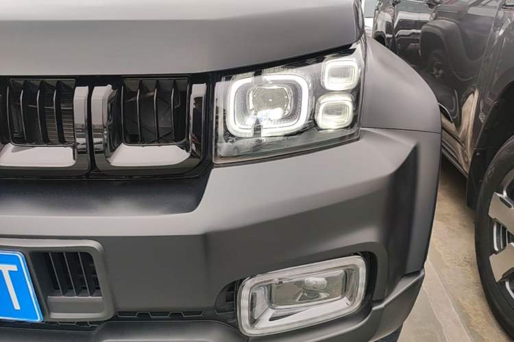Used BAIC Off-Road BJ40 2024 2.0D Blade Hero Glory Edition Left Front Headlight