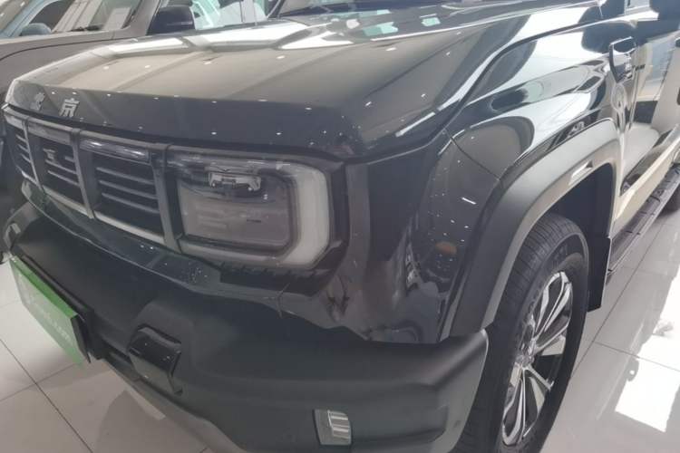 Used BAIC Off-Road BJ40 2024 2.0T All-New Urban Hunter Edition Ultimate Version Left Front Headlight