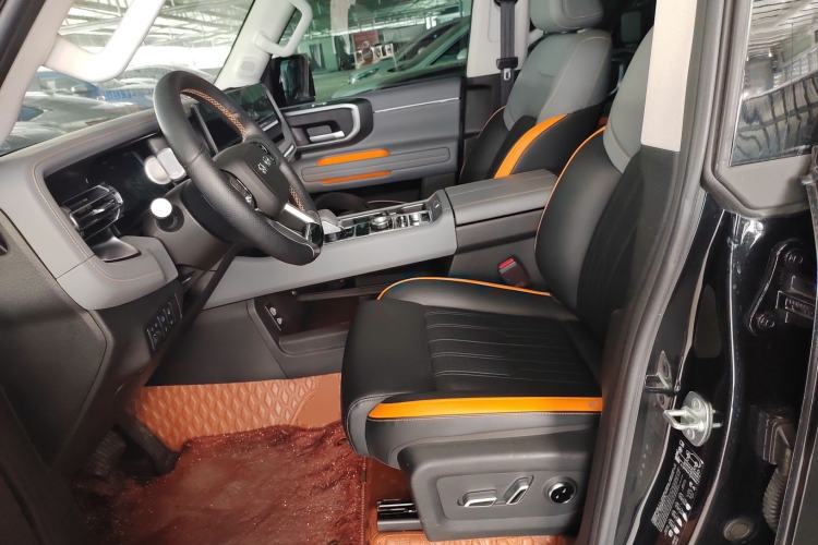 Used BAIC Off-Road BJ40 2024 2.0T All-New Urban Hunter Edition Chivalrous Style Left Front Seat