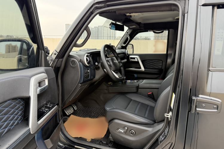 Used BAIC Off-Road BJ40 2024 2.0D Blade Hero Glory Edition Left Front Seat