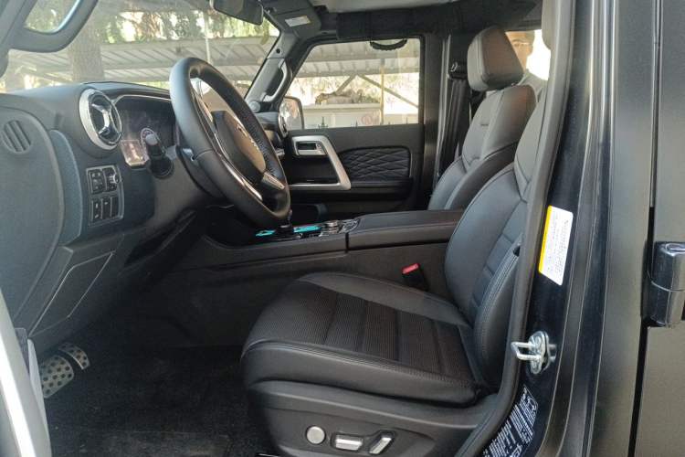Used BAIC Off-Road BJ40 2024 2.0D Blade Hero Glory Edition Left Front Seat