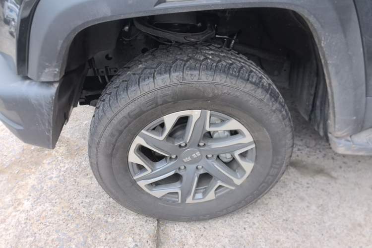 Used BAIC Off-Road BJ40 2024 2.0T All-New Blade Hero Edition Climber Left Front Wheel Hub