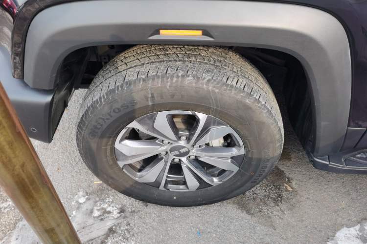 Used BAIC Off-Road BJ40 2024 2.0T All-New Urban Hunter Edition Ultimate Version Left Front Wheel Hub
