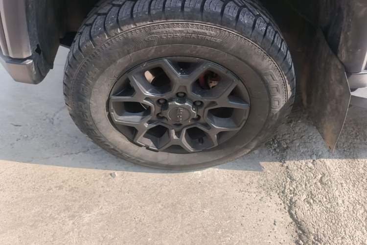 Used BAIC Off-Road BJ40 2024 2.0D Blade Hero Glory Edition Left Front Wheel Hub