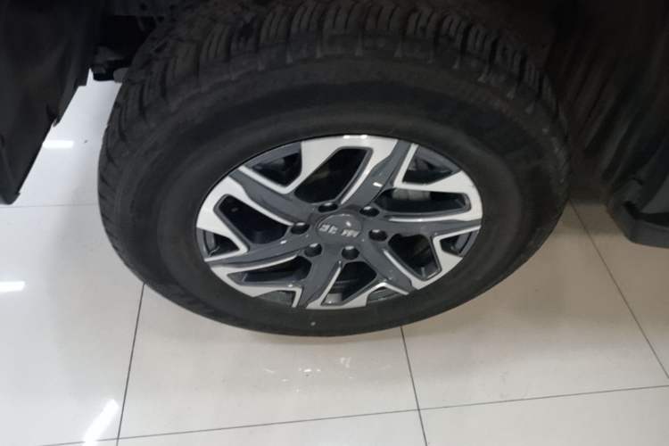 Used BAIC Off-Road BJ40 2024 2.0D All-New Blade Hero Crosser Left Front Wheel Hub