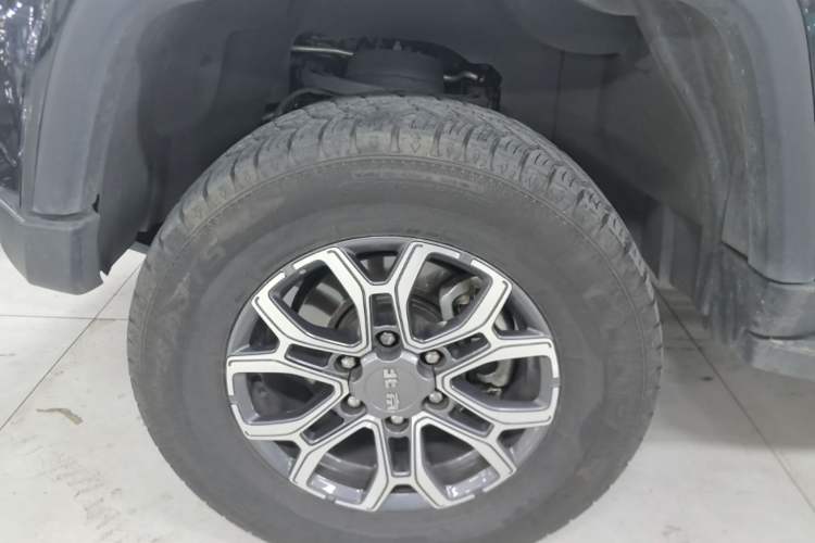 Used BAIC Off-Road BJ40 2024 2.0T Urban Hunter Honor Edition Left Front Wheel Hub