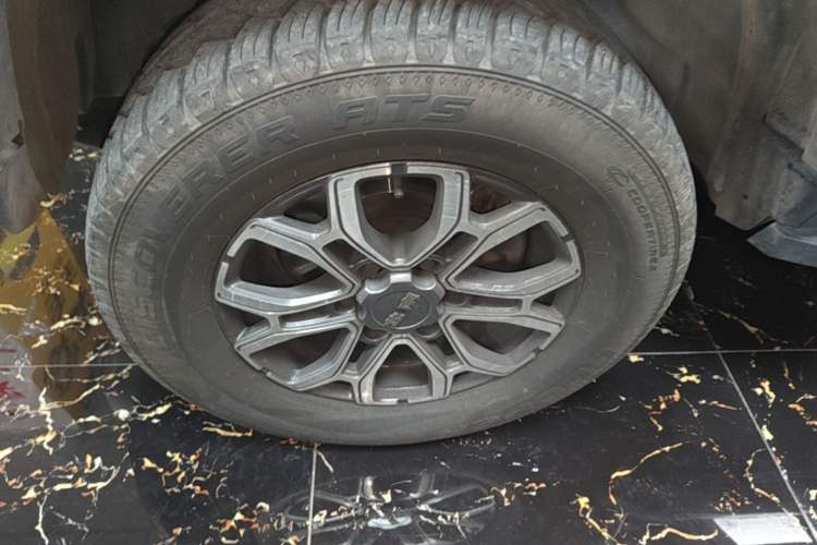Used BAIC Off-Road BJ40 2024 2.0T Urban Hunter Honor Edition Left Front Wheel Hub