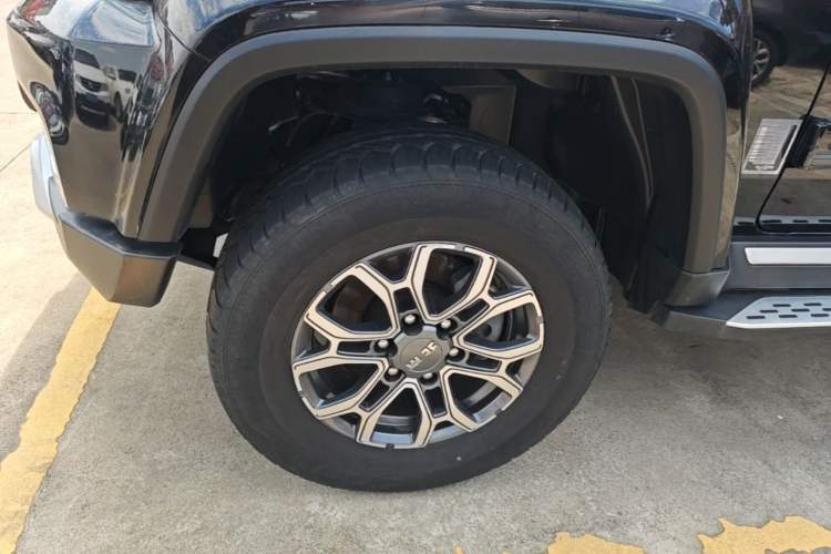 Used BAIC Off-Road BJ40 2024 2.0T Urban Hunter Honor Edition Left Front Wheel Hub