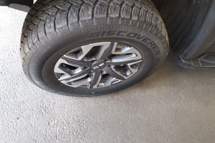 Used BAIC Off-Road BJ40 2024 2.0T All-New Blade Hero Edition Climber Left Front Wheel Hub