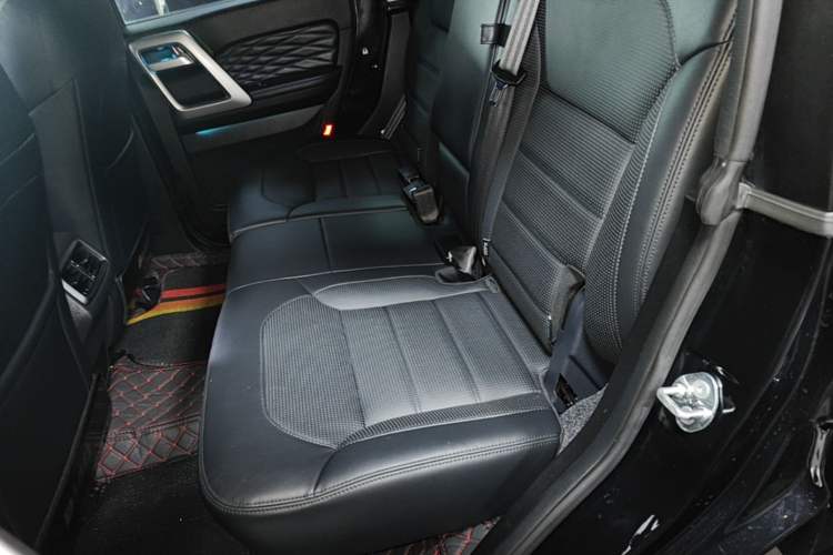 Used BAIC Off-Road BJ40 2024 2.0T Urban Hunter Honor Edition Left Rear Seat