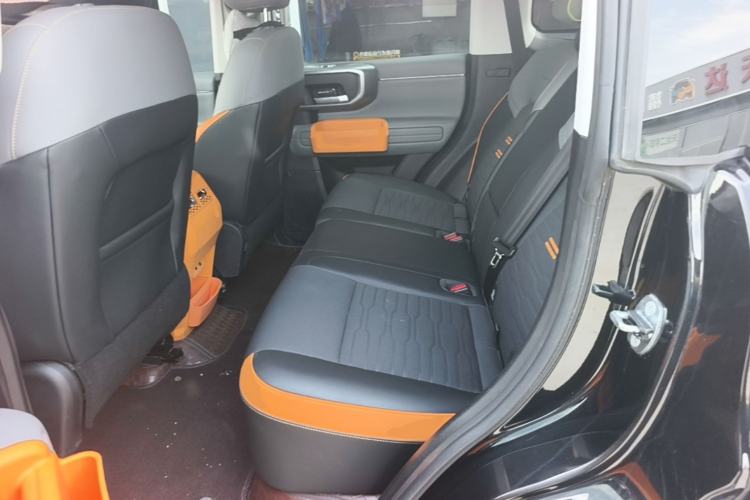 Used BAIC Off-Road BJ40 2024 2.0T All-New Urban Hunter Edition Pioneer Type Left Rear Seat