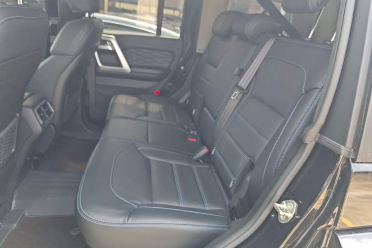 Used BAIC Off-Road BJ40 2024 2.0T Urban Hunter Honor Edition Left Rear Seat