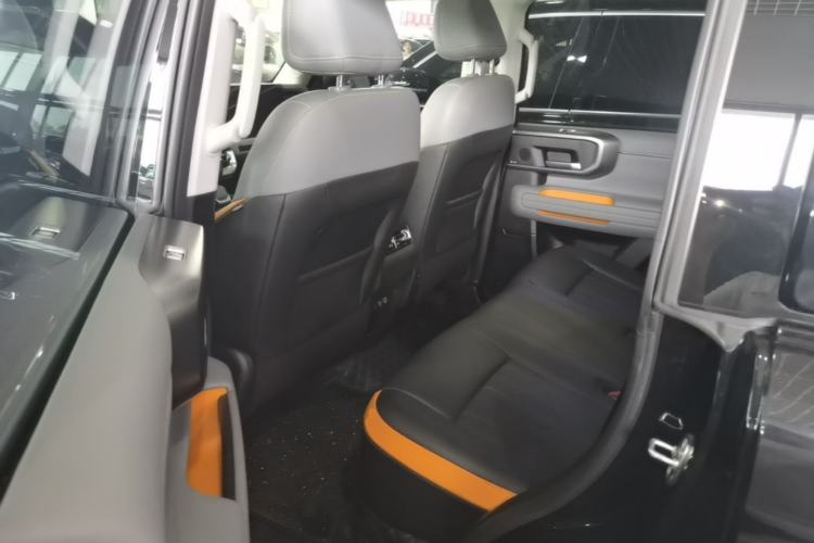 Used BAIC Off-Road BJ40 2024 2.0T All-New Urban Hunter Edition Chivalrous Style Left Rear Seat