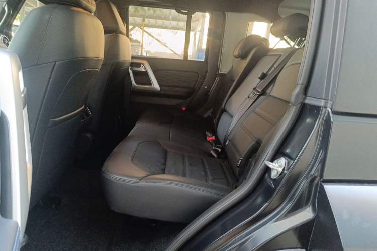 Used BAIC Off-Road BJ40 2024 2.0D Blade Hero Glory Edition Left Rear Seat