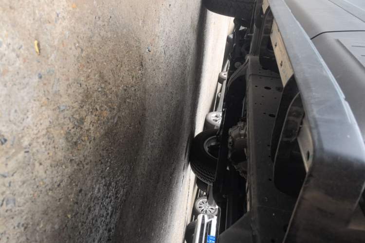 Used BAIC Off-Road BJ40 2024 2.0T All-New Blade Hero Edition Climber Left Side Sill