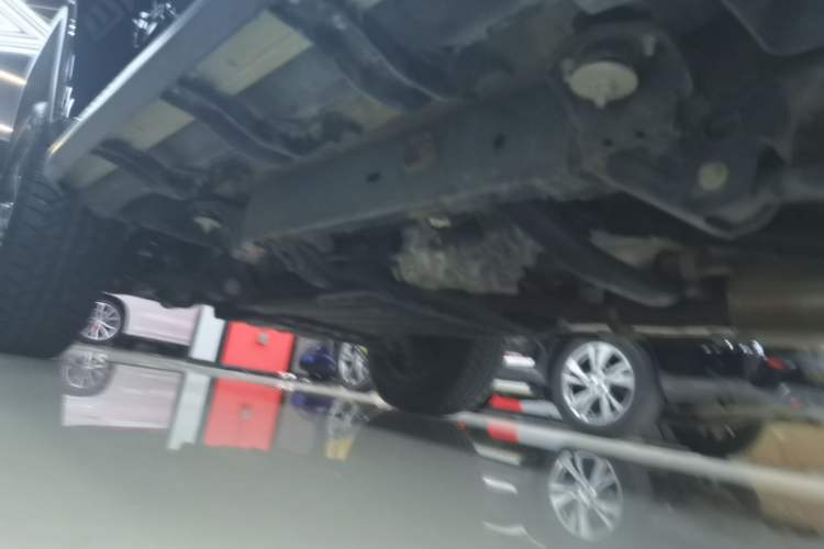 Used BAIC Off-Road BJ40 2024 2.0T Tribute to the 2020 Glory Edition Left Side Sill