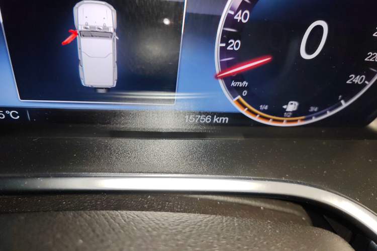 Used BAIC Off-Road BJ40 2024 2.0T Urban Hunter Honor Edition Odometer Close Up