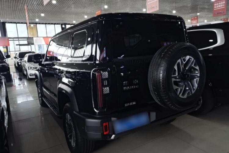 Used BAIC Off-Road BJ40 2024 2.0T All-New Urban Hunter Edition Chivalrous Style Rear Left 45 Deg
