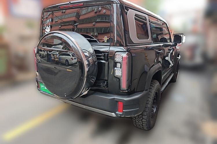 Used BAIC Off-Road BJ40 2024 2.0T All-New Urban Hunter Edition Chivalrous Style Rear Right 45 Deg