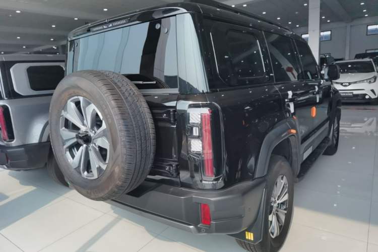 Used BAIC Off-Road BJ40 2024 2.0T All-New Urban Hunter Edition Ultimate Version Rear Right 45 Deg