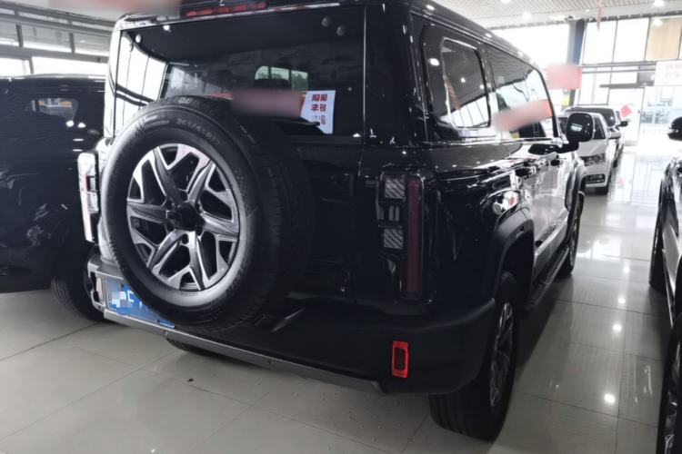 Used BAIC Off-Road BJ40 2024 2.0T All-New Urban Hunter Edition Chivalrous Style Rear Right 45 Deg
