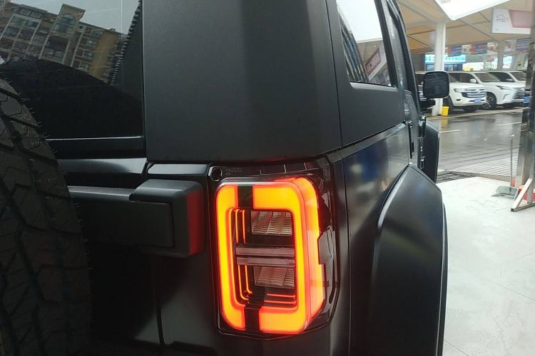 Used BAIC Off-Road BJ40 2024 2.0D Blade Hero Glory Edition Rear Right 45 Deg