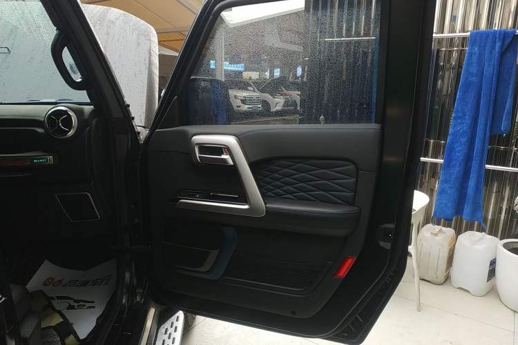 Used BAIC Off-Road BJ40 2024 2.0D Blade Hero Glory Edition Right Front Door Interior