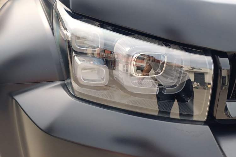 Used BAIC Off-Road BJ40 2024 2.0D Blade Hero Glory Edition Right Front Headlight