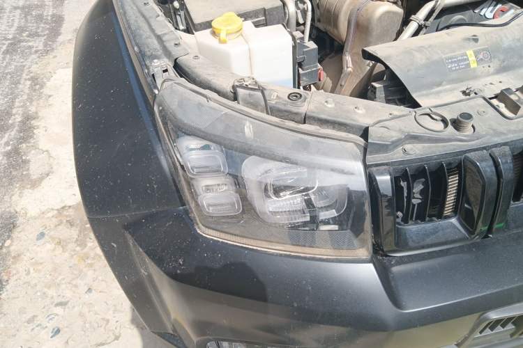 Used BAIC Off-Road BJ40 2024 2.0D Blade Hero Glory Edition Right Front Headlight