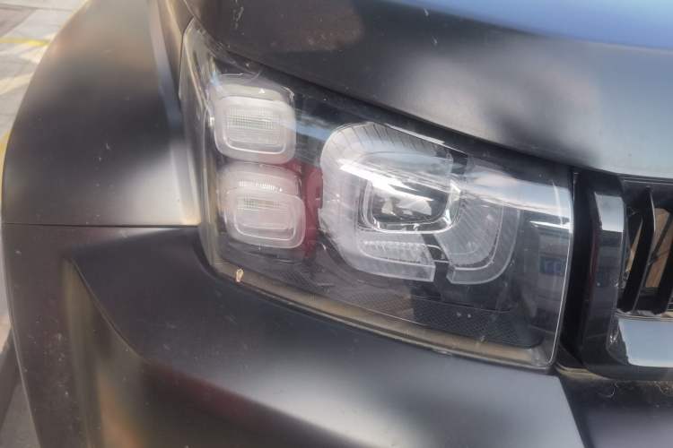 Used BAIC Off-Road BJ40 2024 2.0D Blade Hero Glory Edition Right Front Headlight