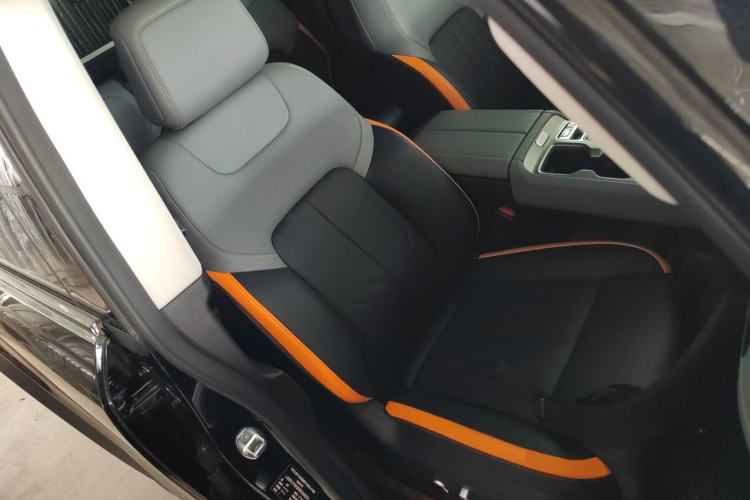 Used BAIC Off-Road BJ40 2024 2.0T All-New Urban Hunter Edition Chivalrous Style Right Front Seat
