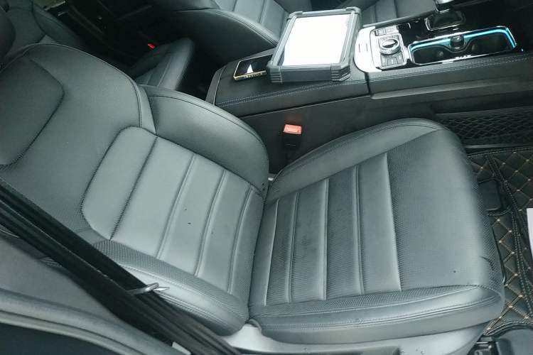 Used BAIC Off-Road BJ40 2024 2.0D Blade Hero Glory Edition Right Front Seat