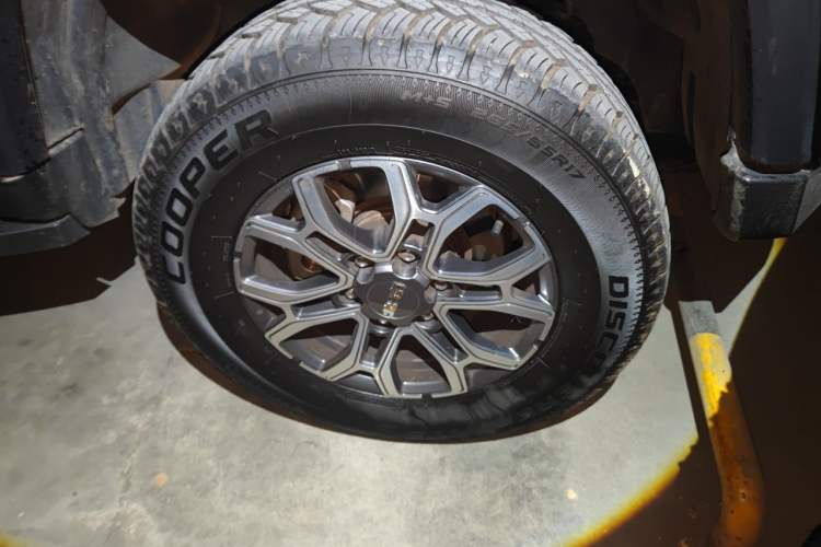 Used BAIC Off-Road BJ40 2024 2.0T Urban Hunter Honor Edition Right Front Wheel Hub