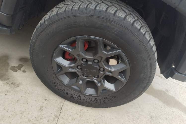 Used BAIC Off-Road BJ40 2024 2.0D Blade Hero Glory Edition Right Front Wheel Hub