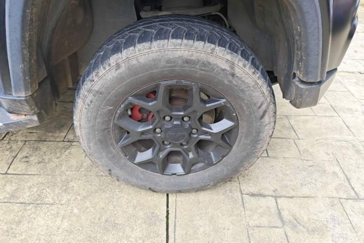 Used BAIC Off-Road BJ40 2024 2.0D Blade Hero Glory Edition Right Front Wheel Hub