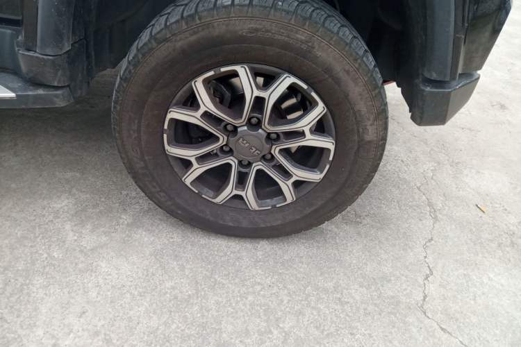 Used BAIC Off-Road BJ40 2024 2.0T Urban Hunter Honor Edition Right Front Wheel Hub
