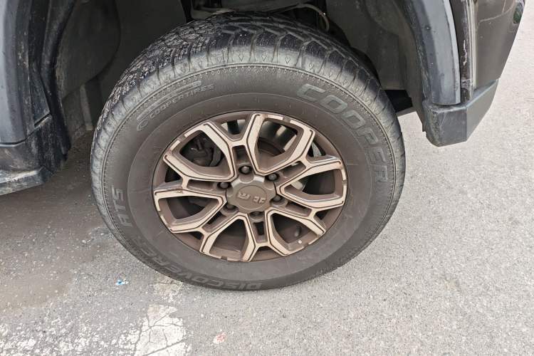 Used BAIC Off-Road BJ40 2024 2.0T Urban Hunter Honor Edition Right Front Wheel Hub
