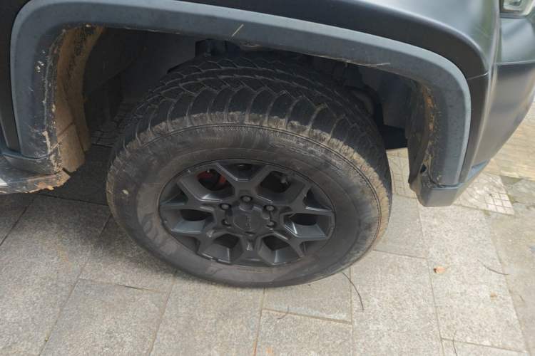 Used BAIC Off-Road BJ40 2024 2.0D Blade Hero Glory Edition Right Front Wheel Hub