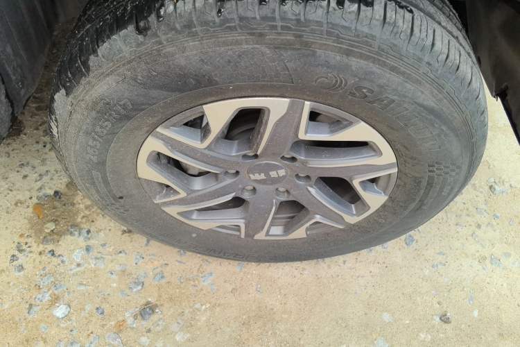 Used BAIC Off-Road BJ40 2024 2.0T All-New Urban Hunter Edition Ultimate Version Right Front Wheel Hub