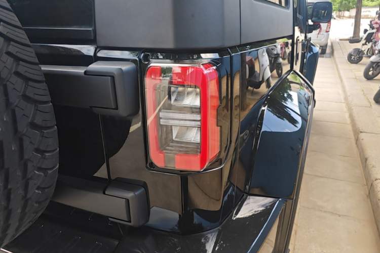 Used BAIC Off-Road BJ40 2024 2.0T Urban Hunter Honor Edition Right Rear Taillight