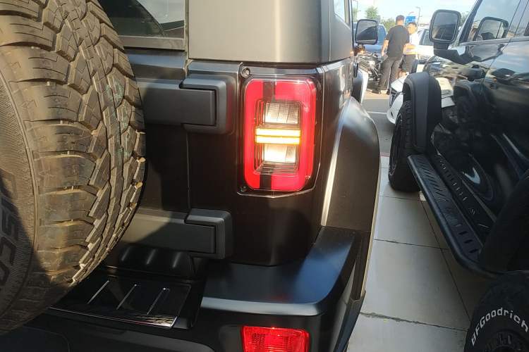 Used BAIC Off-Road BJ40 2024 2.0D Blade Hero Glory Edition Right Rear Taillight