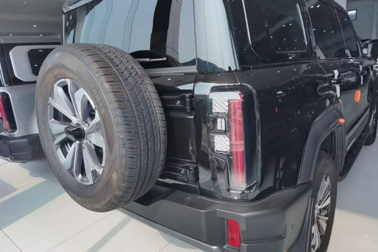 Used BAIC Off-Road BJ40 2024 2.0T All-New Urban Hunter Edition Ultimate Version Right Rear Taillight